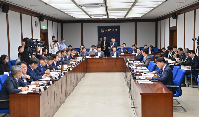 충남 지역 국회의원과 ‘국비 12조 시대’ 연다