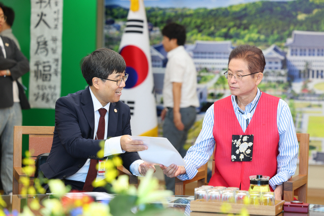1._중국_현지_방송사_인터뷰1
