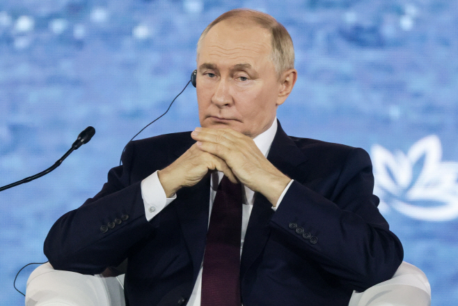 Plenary session of 2025 Eastern Economic Forum