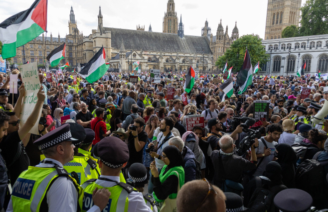 BRITAIN PROTEST <YONHAP NO-0077> (EPA)