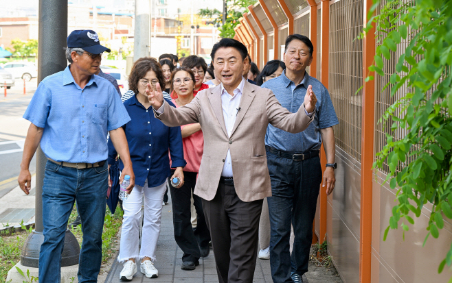 2.시민소통과(의정부시, 흥선권역 체육.교육.도시 혁신으로 미래 경쟁력 키운다)14-CRC 개방 2주년 행사