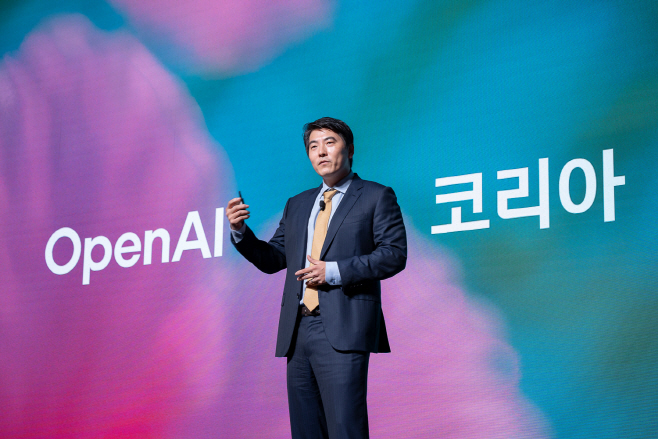 보도사진_OpenAI 제이슨 권 CSO_1