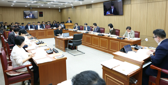 예결위 현장 사진2