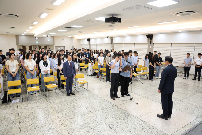 9.11(김해시  '2025년 신규공무원 멘토링 오리엔테이션' 개최)1