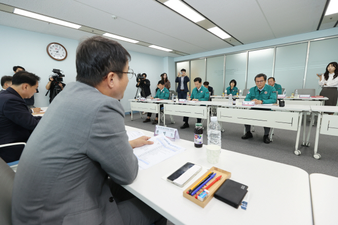 (사진)강릉시  국회 예결위원장과 가뭄 극복 국비 지원 긴급 협의 (3)