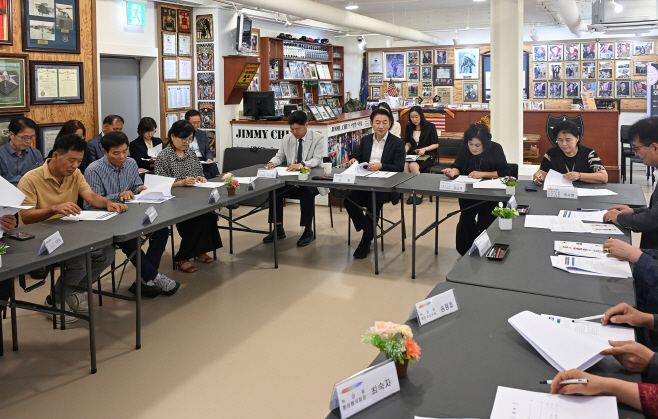 흥선동 자치민원과(의정부시, 흥선권역 티타임 개최…주민들과 과거·현재·미래 함께 나눠)1