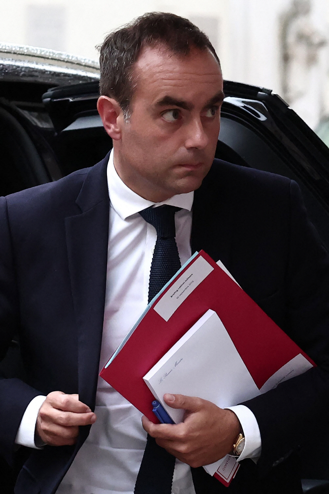 FRANCE-POLITICS-GOVERNMENT-SOCIAL-PROTEST