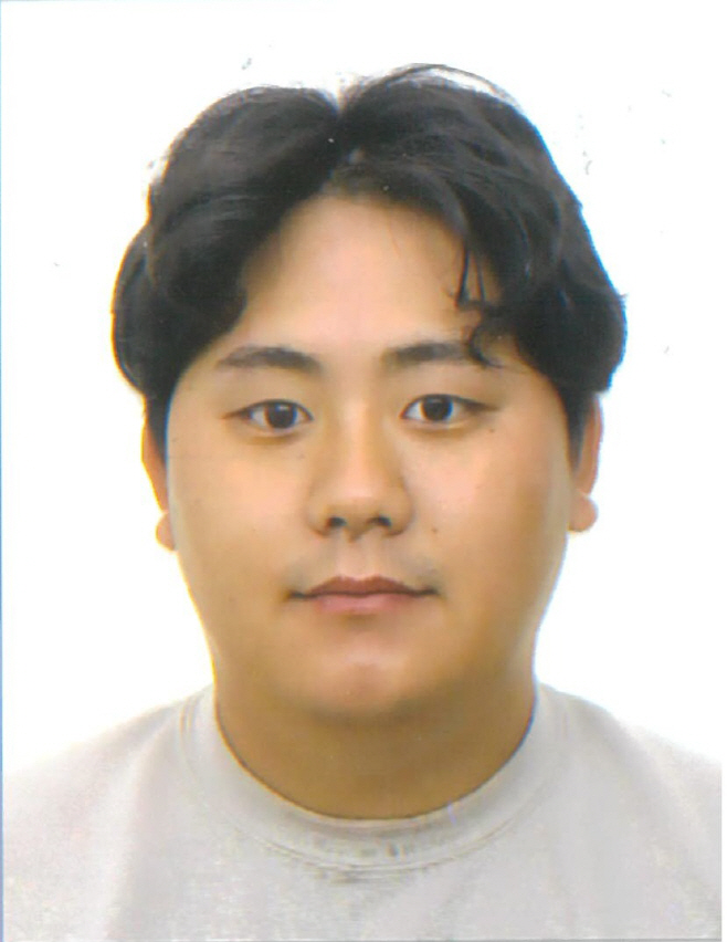 1-1 포천을 빛낸 ‘2025 포천 청년대상’ 수상자 선정(사회경제부분 현주용) (1)