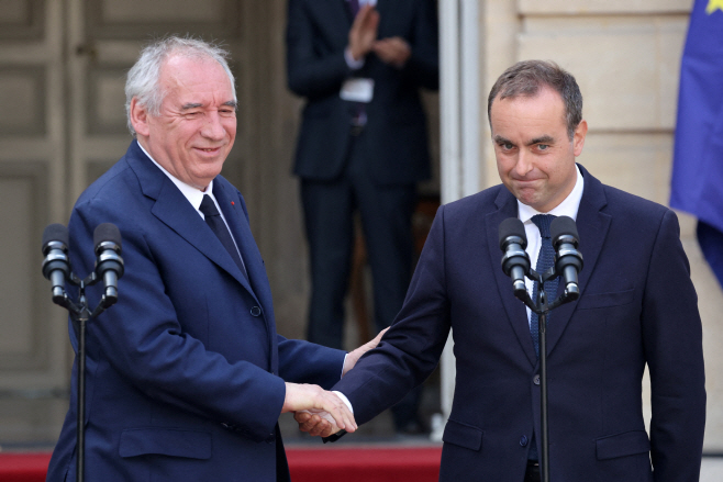 FRANCE-POLITICS/ <YONHAP NO-6567> (via REUTERS)