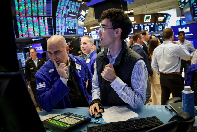 USA-STOCKS/ <YONHAP NO-0440> (REUTERS)
