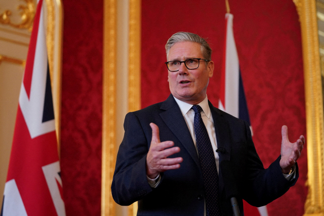 BRITAIN-ENERGY/STARMER