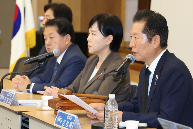 발언하는 정청래 대표<YONHAP NO-3042>