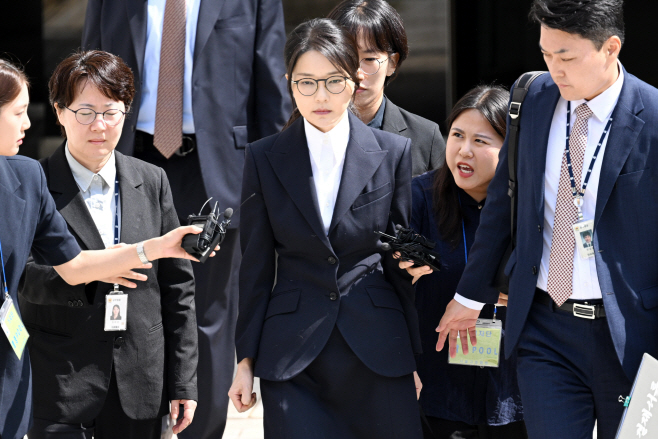 [포토] 구치소 향하는 김건희 여사