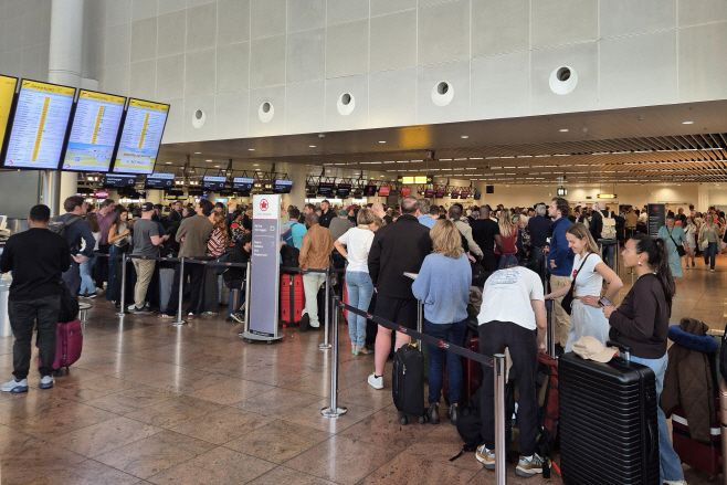 BELGIUM-FRANCE-BRITAIN-AVIATION-CYBERCRIME