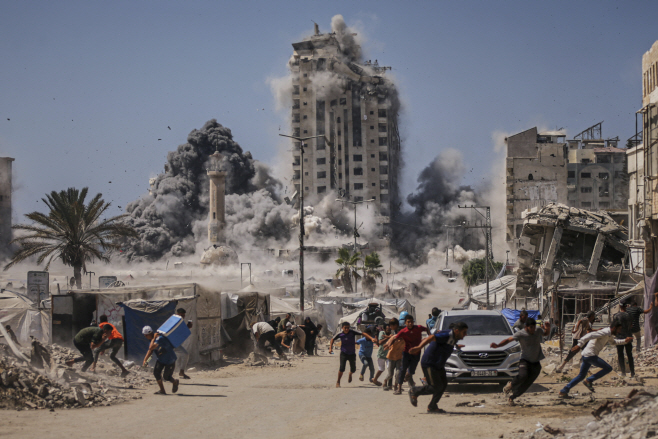 Mideast Wars Gaza Genocide Accusations