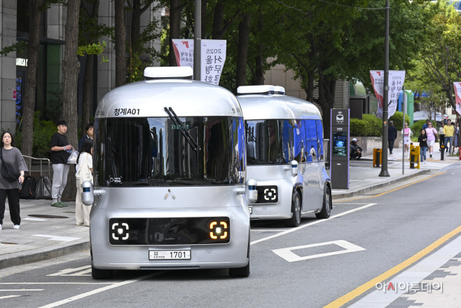 청계천 운전석 없는 자율주행셔틀1