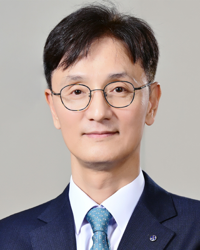 이선훈 신한투자증권 CEO