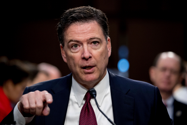 Trump FBI Comey <YONHAP NO-3311> (AP)