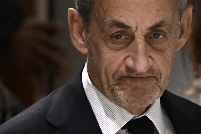FRANCE-JUSTICE-TRIAL-POLITICS-LIBYA-SA... <YONHAP NO-6206> (AFP)