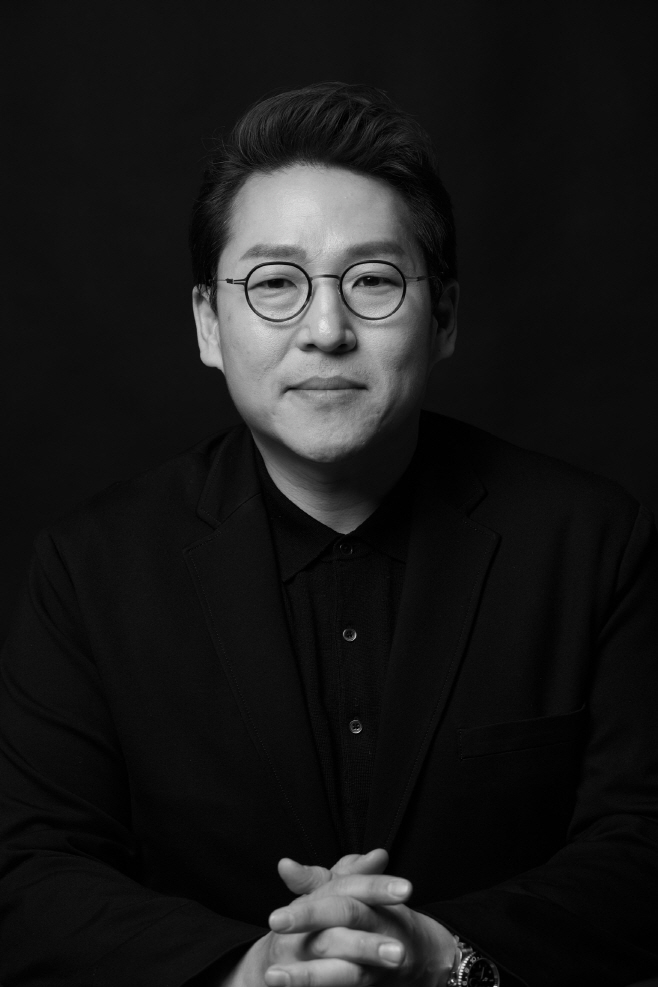 8.출연진_라다메스_신상근