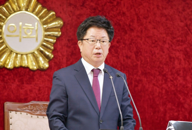 사진1_제287회임시회폐회(이정걸의장)