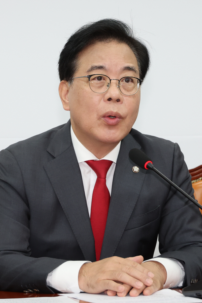 발언하는 국민의힘 송언석 원내대표<YONHAP NO-2436>