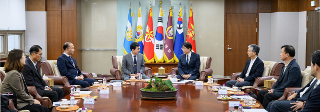 특별자문위 접견 사진2