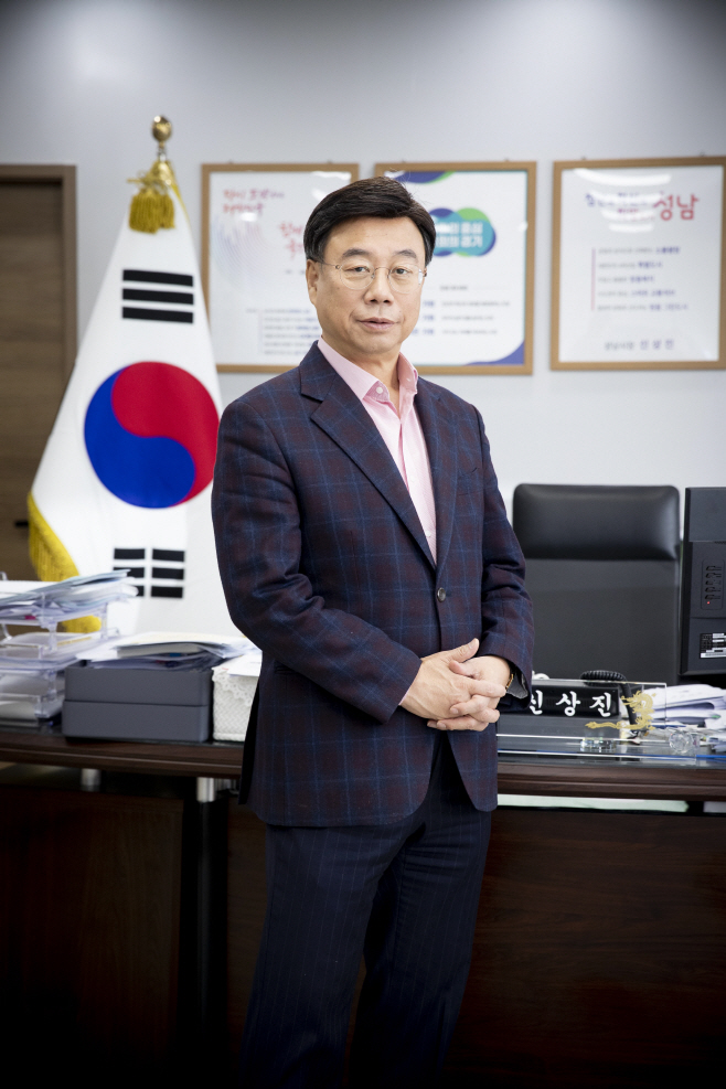 공공의료정책관-신상진성남시장 사진