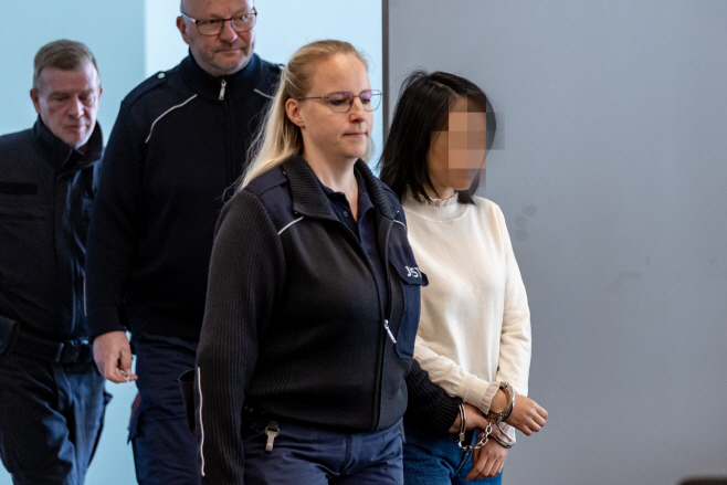 GERMANY TRIAL ESPIONAGE <YONHAP NO-4658> (EPA)