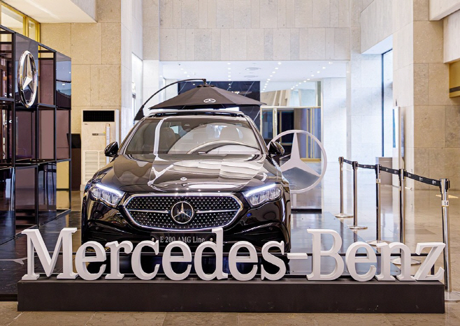 [사진] 한성모터스, 롯데백화점 부산본점에서 E 200 AMG Line 특별 팝업 전시 개최