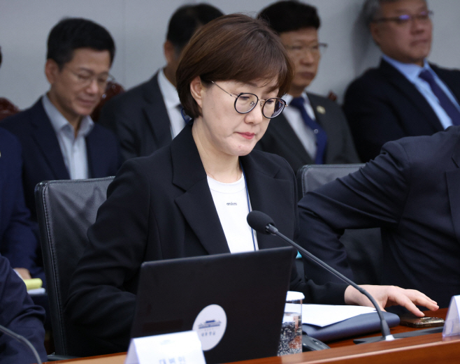 회의 참석한 김현지 부속실장<YONHAP NO-5236>