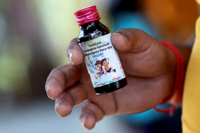 INDIA-HEALTH/COUGH SYRUP <YONHAP NO-4664> (REUTERS)