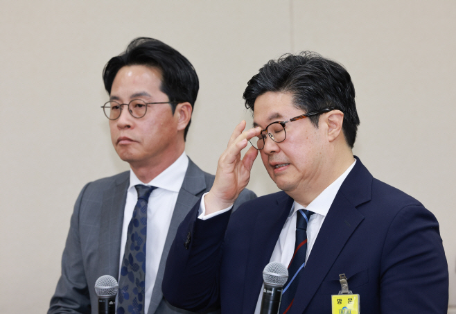 정무위 국감 발언대에 선 조좌진 롯데카드 대표...<YONHAP NO-4532>