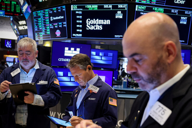 GOLDMAN SACHS-LAYOFFS/ <YONHAP NO-0193> (REUTERS)
