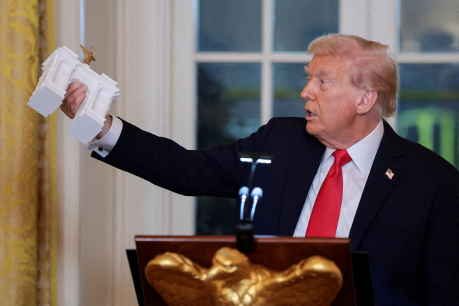 USA-TRUMP/