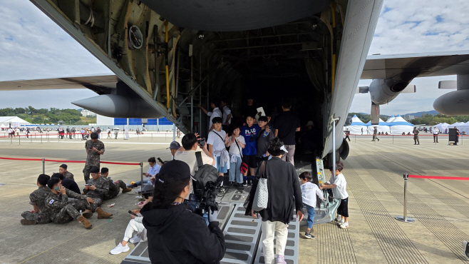 KakaoTalk_20251017_155408290_04