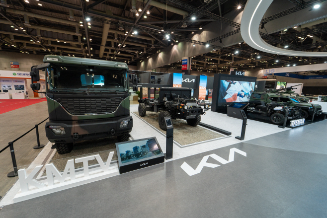 (사진 2) '서울 ADEX 2025' 기아 전시관 전경