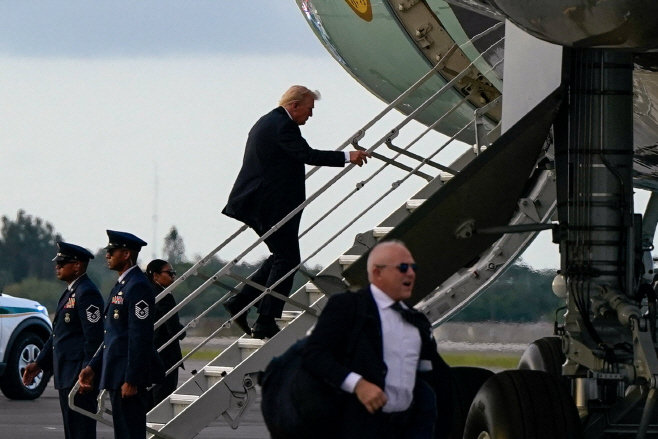 USA-TRUMP/ <YONHAP NO-1716> (REUTERS)