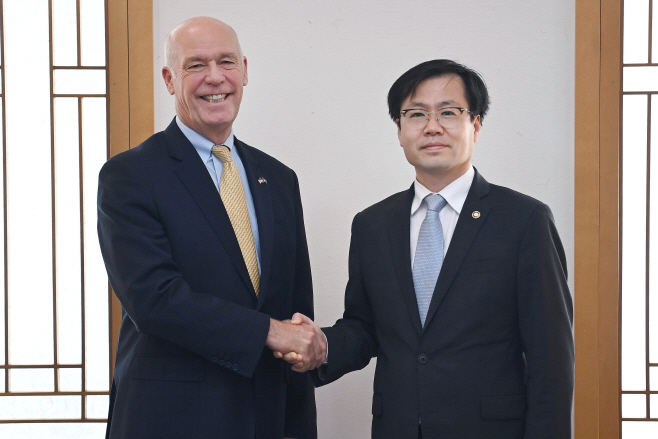 (25.10.20)미국 몬태나주 주지사 면담01