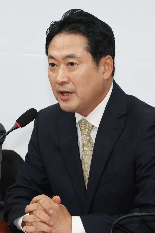 민주당 사법개혁안 비판하는 국민의힘 장동혁 대표<YONHAP NO-4409>