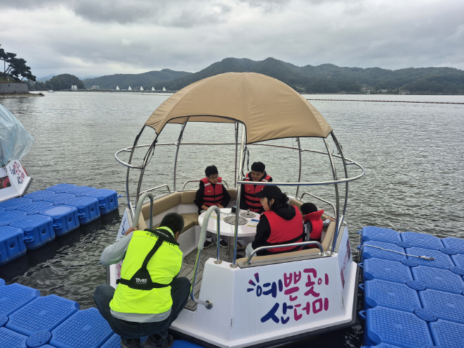 예산군, 예당호 수상레저시설 개장