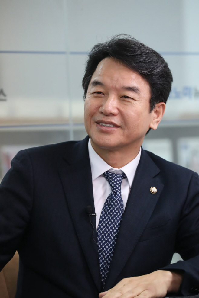 문진석의원_대표사진 (1)
