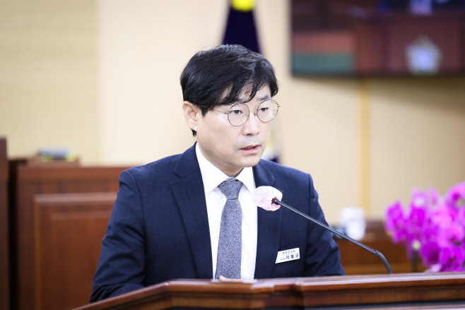 251023보도자료(청양군의회 이봉규 의회운영위원장 군정질문)1 (1)