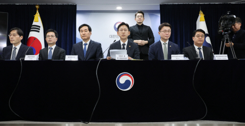 범부처 정보보호 종합대책 발표하는 배경훈 부총리<YONHAP NO-3624>