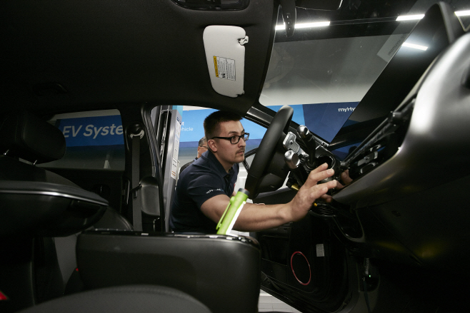 사진 2) 참가자 정비 평가