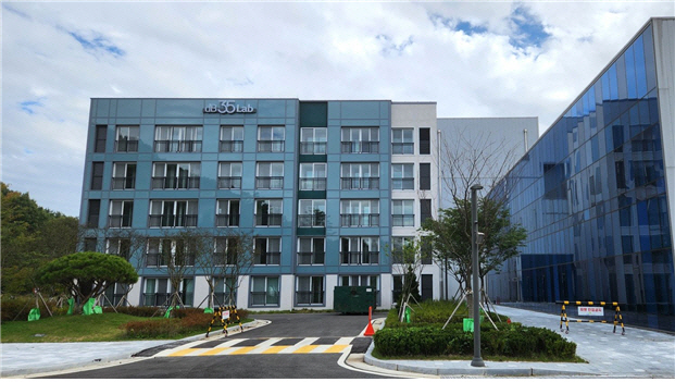 세종시 LH품질시험인정센터 내 위치한 '데시벨35랩'