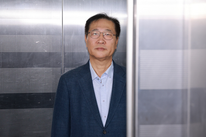 피의자 신분으로 해병특검 출석하는 박성재 전 장관
