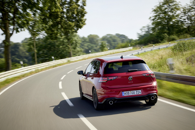 Volkswagen Golf GTI