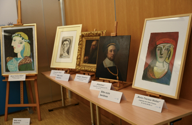 GERMANY-CRIME/COUNTERFEITS <YONHAP NO-5861> (REUTERS)