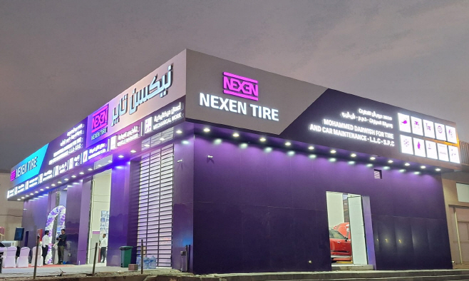 [사진1] 넥센타이어 샵 브랜딩 프로젝트 아랍에미리트 매장 전경